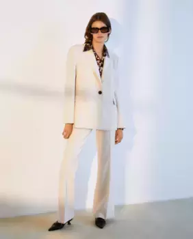 Женские классические брюки-клеш Woman El Corte Ingls, цвет 120 Crudo