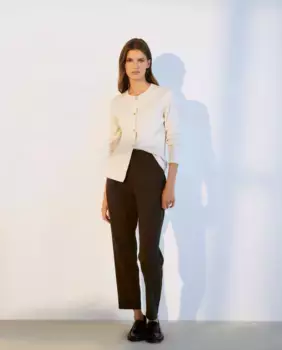 Женские классические брюки полуоблегающего кроя Woman El Corte Ingls, цвет 520 Kaki