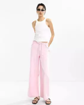 Женские ковбойские джинсы с декоративными строчками в однотонном исполнении Parfois, розовый