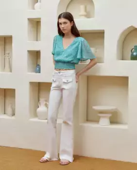 Женские ковбойские джинсы с расклешенным голенищем Green Coast, цвет 120 Crudo