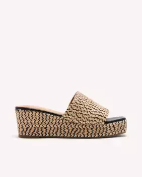 Женские кожаные босоножки на каблуке с лопаткой и плетеным ремешком Gioseppo, черный