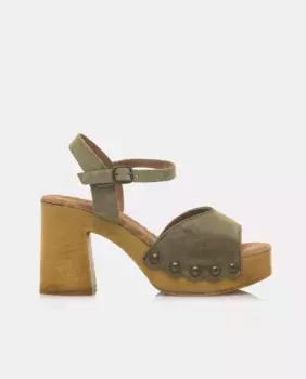 Женские кожаные босоножки на платформе и блочном каблуке Mustang, зеленый