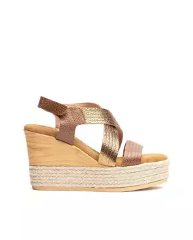 Женские кожаные босоножки на танкетке с застежкой-липучкой Yokono, золотой