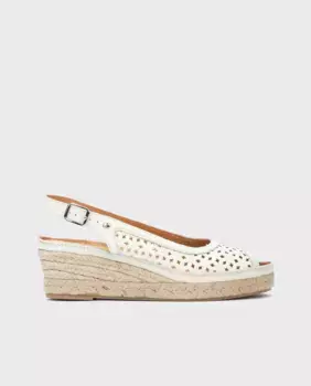 Женские кожаные босоножки с застежкой на пряжку Pikolinos, белый