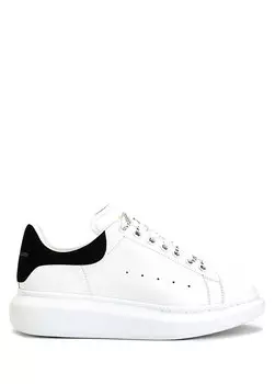 Женские кожаные кроссовки оверсайз черно-белого цвета с логотипом Alexander McQueen