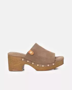 Женские кожаные сабо на резиновой подошве Carmela, коричневый