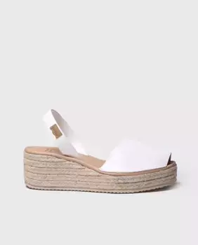 Женские кожаные сандалии Menorquina спокойных тонов Toni Pons, белый