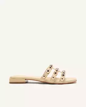 Женские кожаные сандалии на плоской подошве с заклепками и гибкой подошвой Gioseppo, белый