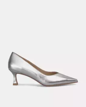 Женские кожаные туфли на среднем каблуке Alma en Pena, серебрянный