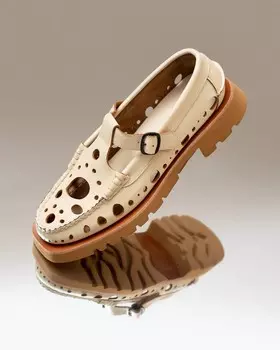 Женские кроссовки Alber Sport с перфорацией заварного/бежевого цвета Hereu