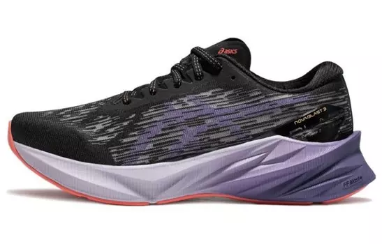 Женские кроссовки Asics Novablast 3