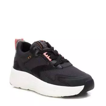 Женские кроссовки черного цвета Xti