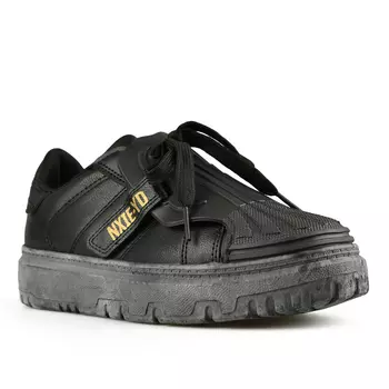 Женские кроссовки черные на платформе Tendenz