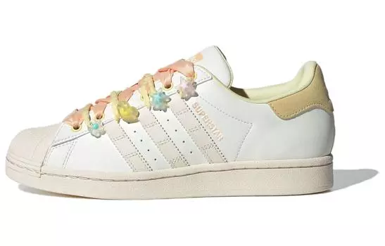 Женские кроссовки для скейтбординга adidas originals Superstar Series, Hanyu White/Wonderful White/Yellow