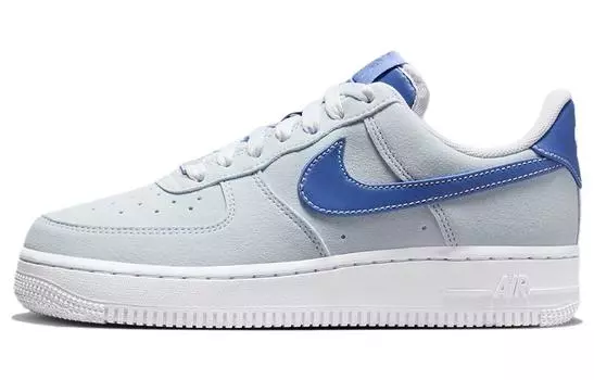 Женские кроссовки для скейтбординга Nike Air Force 1 Low, цвет blue tone/white/disco purple/polar