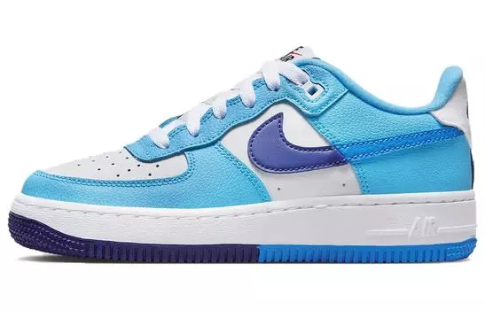 Женские кроссовки для скейтбординга Nike Air Force 1 Low, цвет white/dark royal blue/baltic blue/light photo blue