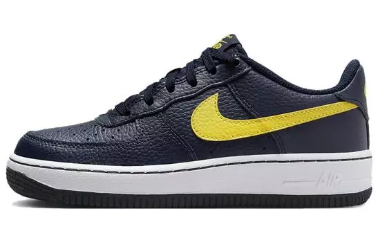 Женские кроссовки для скейтбординга Nike Air Force 1 Low, Obsidian/white/bright yellow