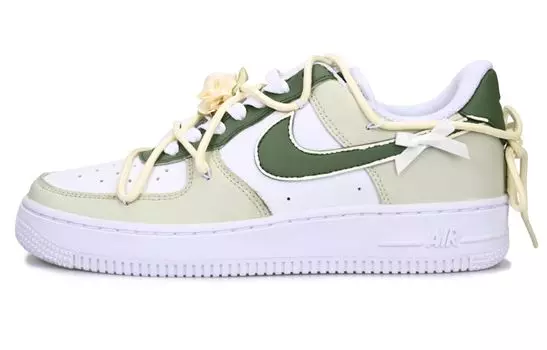 Женские кроссовки для скейтбординга Nike Air Force 1, Light Green