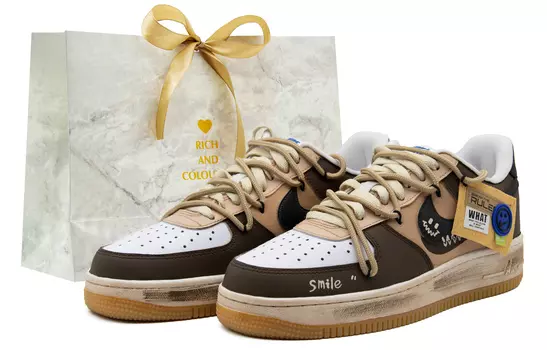 Женские кроссовки для скейтбординга Nike Air Force 1, Dark Brown