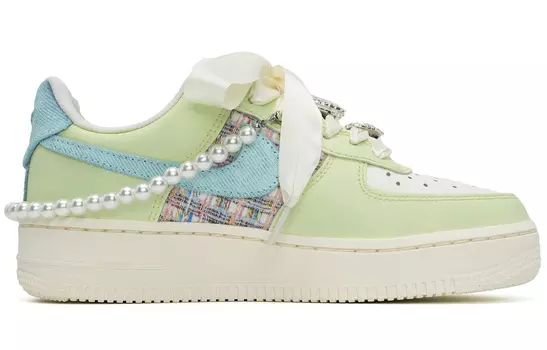 Женские кроссовки для скейтбординга Nike Air Force 1, Light Green