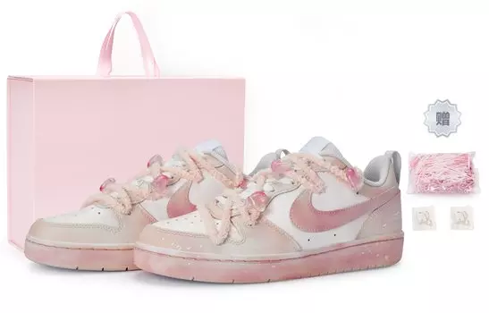 Женские кроссовки для скейтбординга Nike Court Borough Low, Pink, white and yellow
