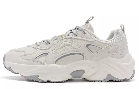 Женские кроссовки Lifestyle Low-Top White Sand Grey / Plain Grey Xtep