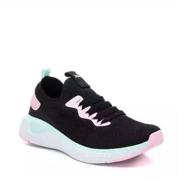 Женские кроссовки на шнуровке черного цвета Xti