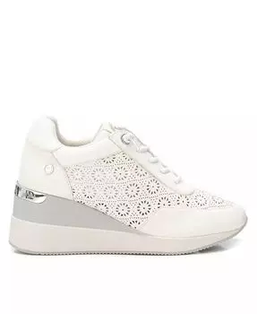 Женские кроссовки на танкетке от XTI, белый