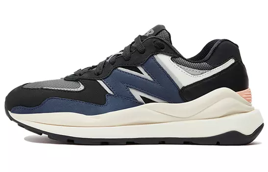 Женские кроссовки New Balance NB 5740