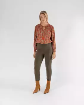 Женские леггинсы с накладными передними карманами October, цвет Kaki