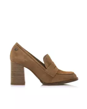 Женские лоферы на кожаном или разделенном каблуке Mustang, коричневый