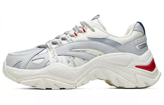 Женские массивные кроссовки FILA Fishbone