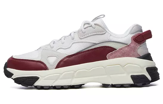 Женские массивные кроссовки FILA Skyrunner