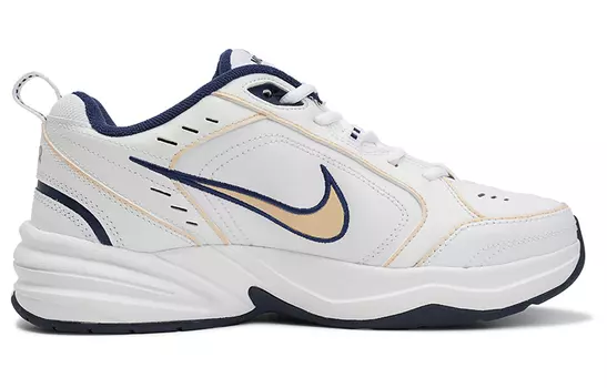 Женские массивные кроссовки Nike Air Monarch 4