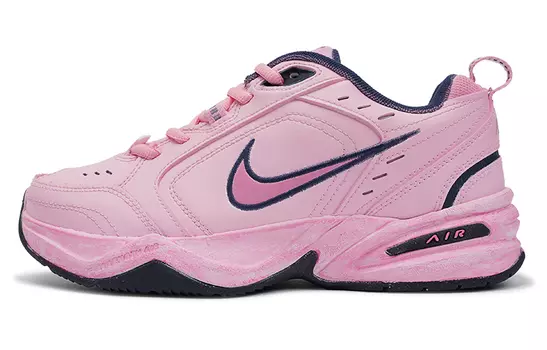 Женские массивные кроссовки Nike Air Monarch 4