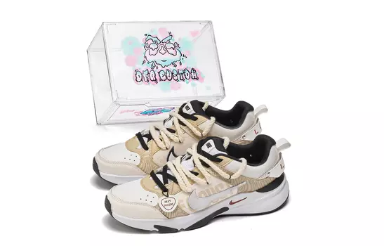 Женские массивные кроссовки Nike Defy All Day на весь день, Light coffee red and black