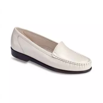 Женские мокасины Simplify Slip On Loafer - Medium In Pearl Bone SAS