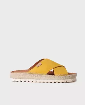 Женские открытые замшевые сандалии на плоской подошве однотонных тонов Toni Pons, желтый
