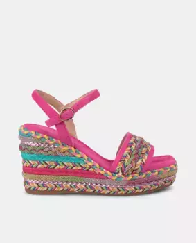 Женские плетеные босоножки на танкетке с ремешком, покрытым стразами Alma en Pena, фуксия