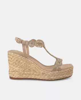 Женские плетеные босоножки на танкетке со стразами, ремешком и застежкой с пряжкой Alma en Pena, цвет Marrn claro