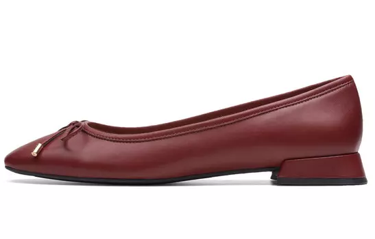 Женские повседневные туфли женские темно-красные 261748574 Clarks