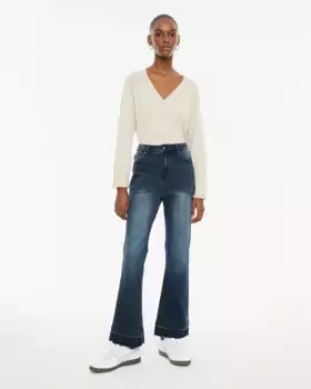 Женские расклешенные джинсы средней посадки с необработанным подолом System Action, синий индиго