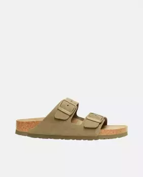 Женские сандалии Arizona на плоской подошве из замши Birkenstock, зеленый