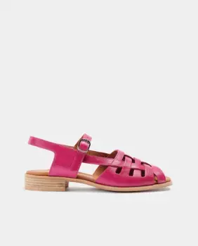 Женские сандалии из кожи в стиле «краб» на плоской подошве Naguisa, фуксия