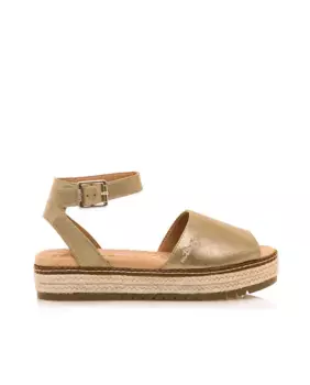 Женские сандалии на плоской подошве с широким ремешком Mustang, золото