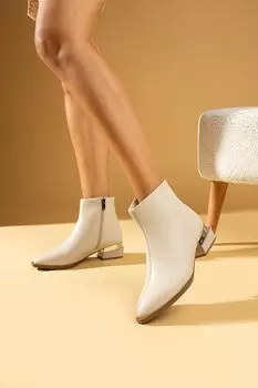 Женские сапоги на толстом каблуке и молнии с золотистыми деталями 58-674-23 Pembe Potin, крем