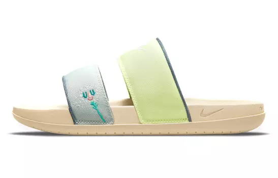 Женские шлепанцы Nike