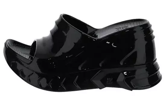 Женские шлепанцы от Живанши