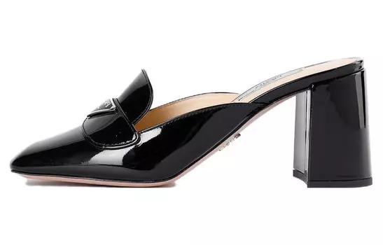 Туфли женские Prada Closed Toe, черный