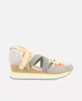 Женские спортивные босоножки на танкетке с сетчатой тканью и ремешками Gioseppo, белый